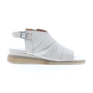 Miz Mooz Womens Conor Beige Shoes (NWT)